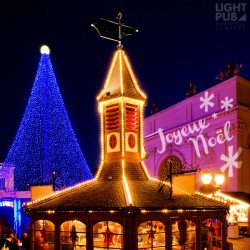 Projection lumineuse décorative événementielle marché de Noël